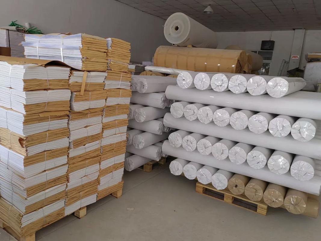 服裝輔料一條龍服務(wù) 繪圖、裁剪、打孔與加工紙張薄膜解決方案