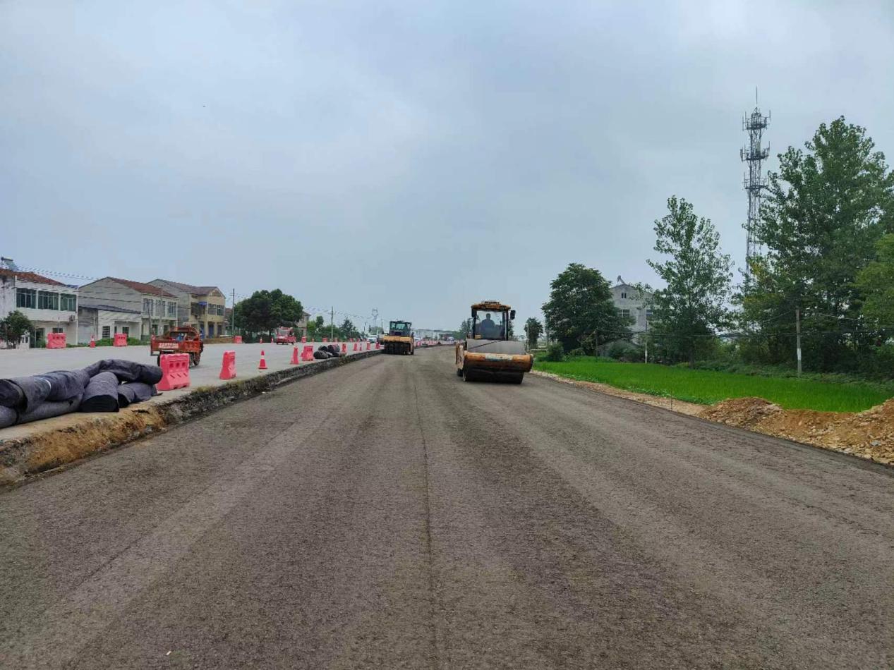 襄陽市交通運輸局 全面推進路面工程施工精細化，助力城市交通高質(zhì)量發(fā)展